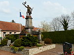 Le Poilu victorieux et Poilu mourant (monument aux morts)