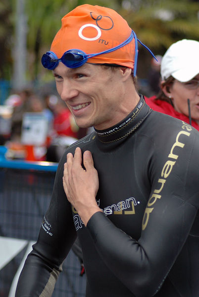 File:Simon-whitfield-triathlete.jpg