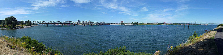 The Columbia River from Hayden Island