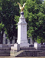 Der Adler am Royal Air Force Memorial (Januar 2006)