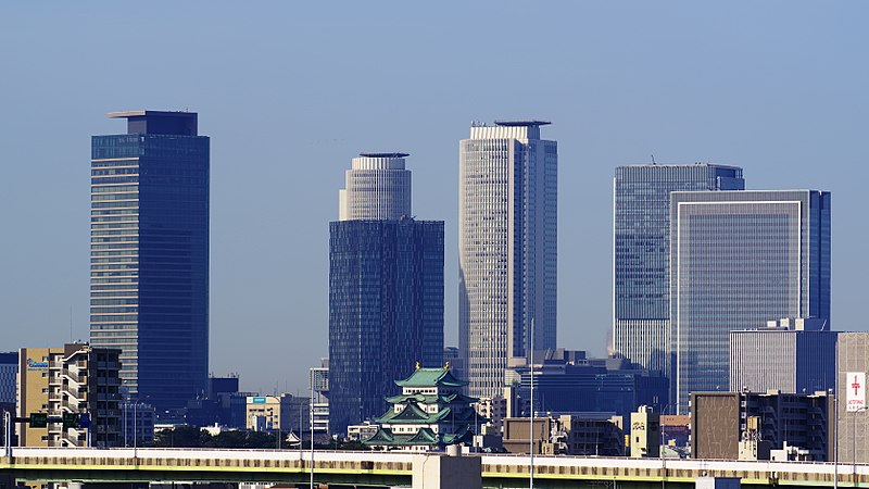 File:180324 Nagoya Castle & Skyscrapers in Meieki.jpg