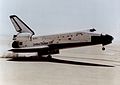 Pendaratan di Edwards Air Force Base, 14 April 1981.