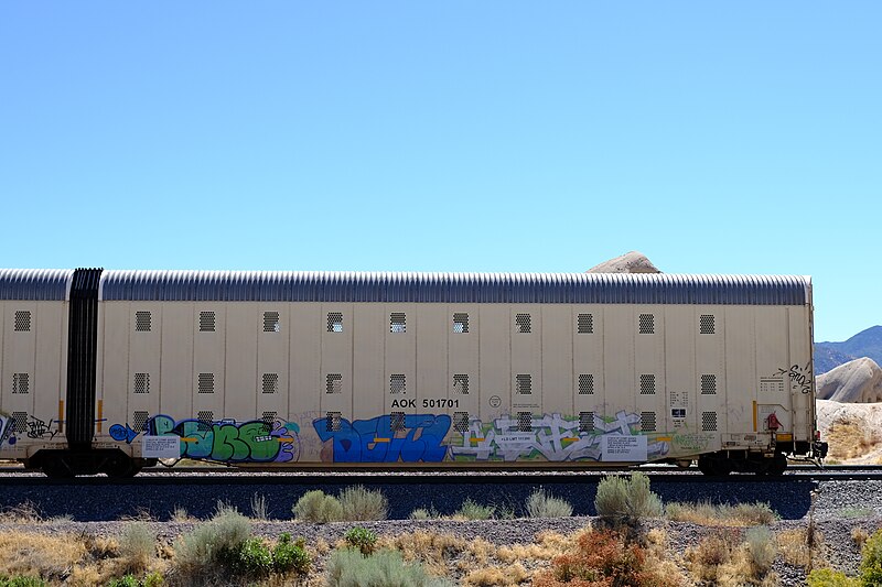 File:Freight Benching in SoCal - 8-30-2020 (50299568953).jpg