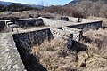 Blick von Osten: Tepidarium und Frigidarium mit Apsis; vorne ein abzweigender Heizkanal (2014).