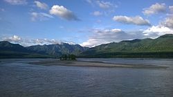 View of Purnagiri Hills at Indo-Nepal border across شاردا ندی in Tanakpur