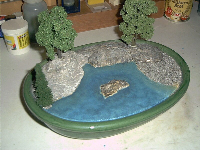 File:A diorama being constructed 3.jpg