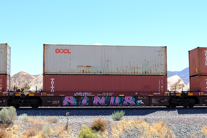 File:Freight Benching in SoCal - 8-30-2020 (50300245581).jpg