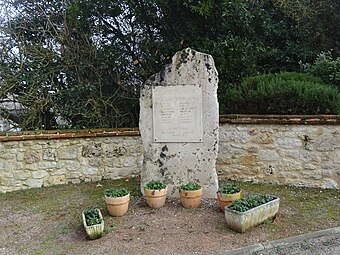 Le monument aux morts.