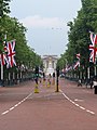 The Mall, menghadap Istana Buckingham