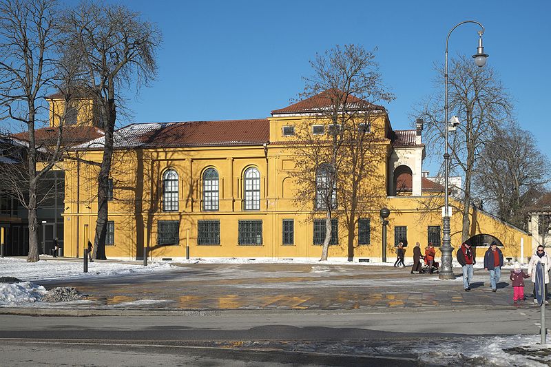 File:München-Maxvorstadt Lenbachhaus 999.jpg