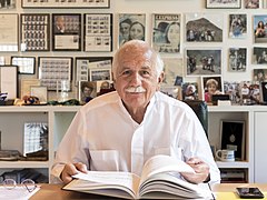 Moshe Safdie by Michal Ronnen Safdie.jpg