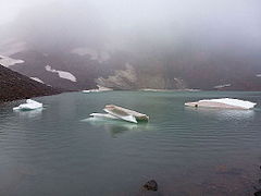 Unnamed glacial lake near the summit of Broken Top