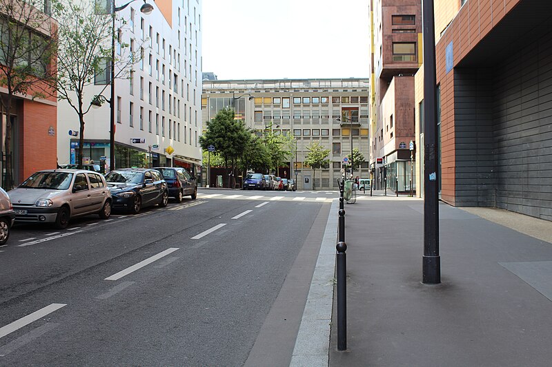 File:Rue Morante Paris 1.jpg