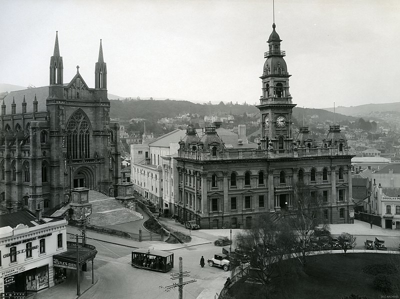 File:Newly Completed Dunedin Town Hall 1929 (27332358101).jpg