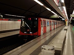 Unitat 6000 a l'estació de metro de la L1