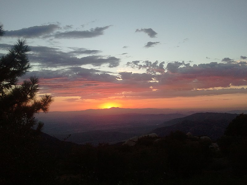 File:Sunset over the san jacinto - panoramio.jpg