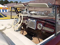 Intérieur du cabriolet de 1942.