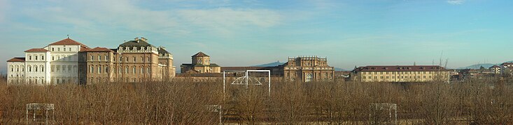 Venaria Reale panoramic.JPG