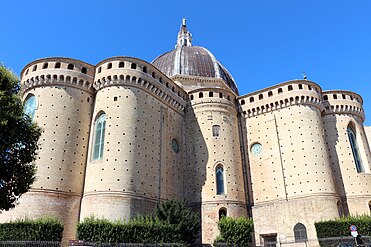 les absides de Baccio Pontelli.