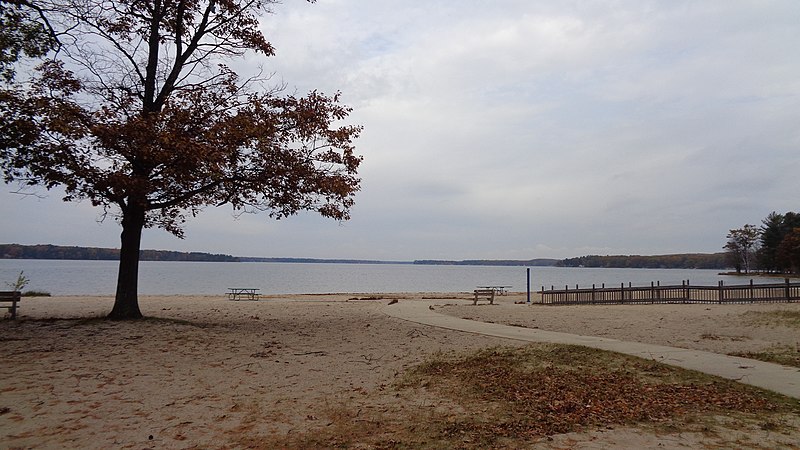 File:Otsego Lake State Park (Oct 2018).jpg