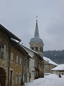 Charix - Rue et église.JPG