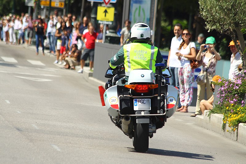 File:Vigo Vuelta Ciclista a España 2013 (9593628149).jpg