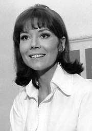 Diana Rigg yn 1973.