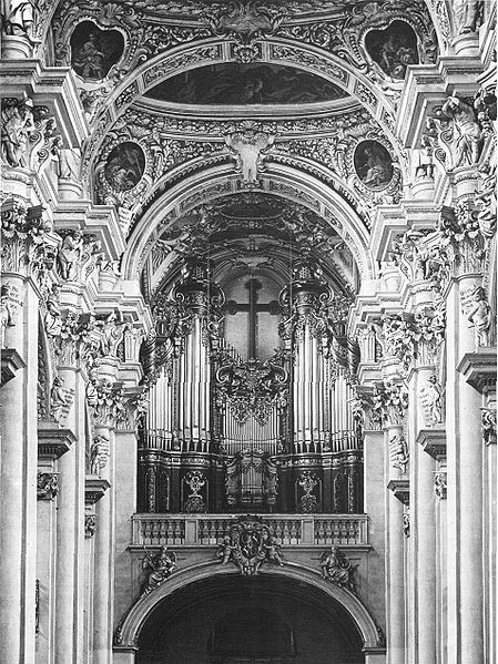 File:Passau Cathedral - Organ 1890 - Alphons Adolph.jpg