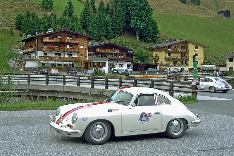 File:Saalbach-Classic-2015-Nr.37-Porsche.jpg