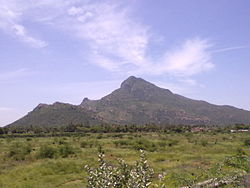 The sacred Arunachala hill, ترون‌ناملائی