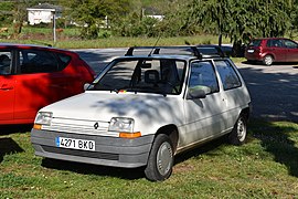 Renault 5 en Cereixa, A Pobra do Brollón.jpg