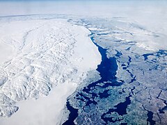 An aerial photo of Nunavut near the Roes Welcome Sound on April 22, 2017.jpg