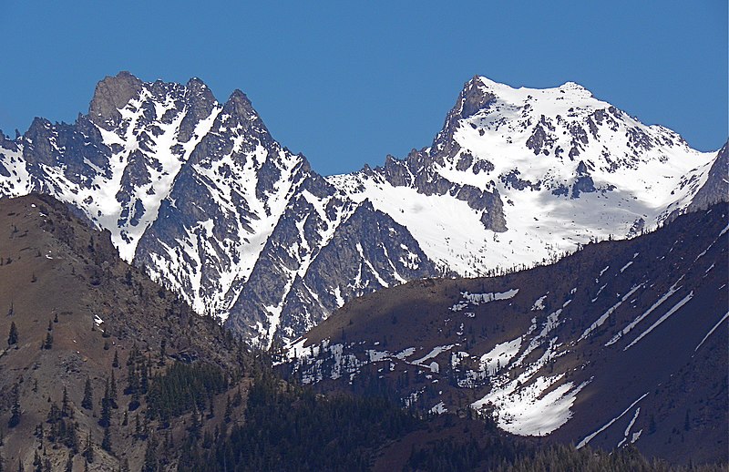 File:Argonaut and Colchuck.jpg