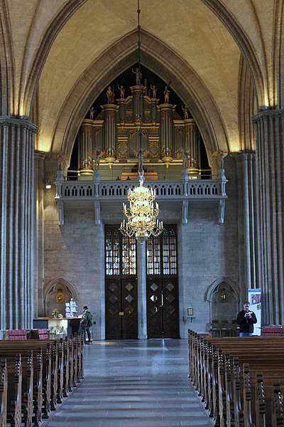 File:Linköpings domkyrka 2012k.JPG