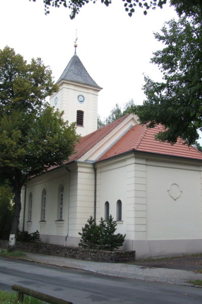 File:Dorfkirche Hermsdorf 02.jpg