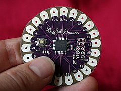 Arduino LilyPad 00[49] (rev 2007) (No USB)