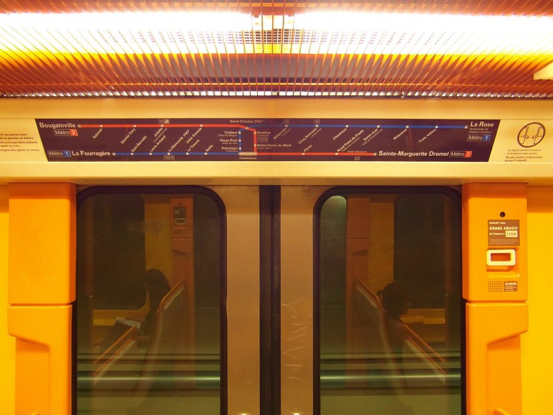 File:Marseille - Inside Metro (7537661358).jpg