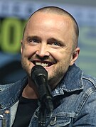 Aaron Paul interprète Caleb Nichols.