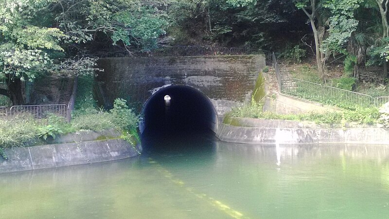 File:Biwako Canal 03.jpg