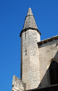 Tourelle d'escalier vue depuis le cloître.