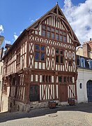 Joigny - Maison du Bailliage 7.jpg