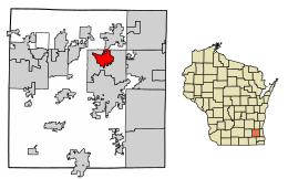 Location of Pewaukee in Waukesha County, Wisconsin.