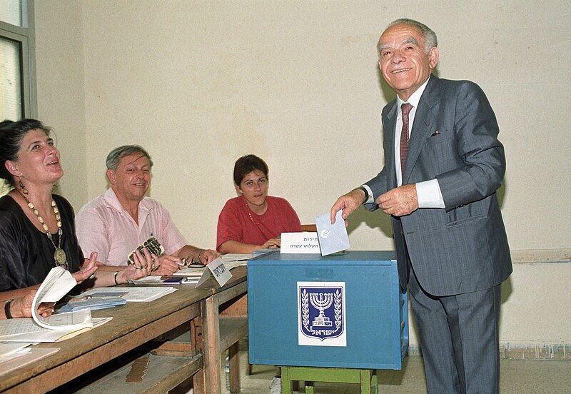 File:Elections Day (FL45760884).jpg