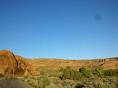 Westwater Rd with full moon - panoramio.jpg