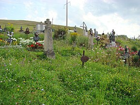 Cimitirul bisericii catolice din Leghia