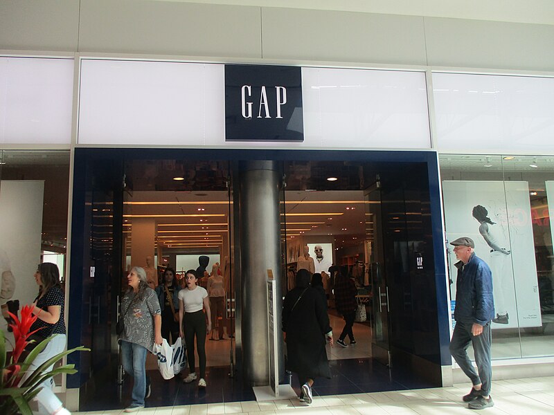 File:Gap Chinook Centre.jpg