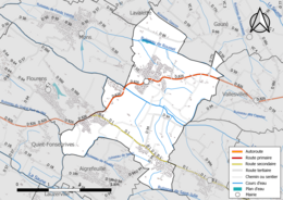 Carte en couleur présentant le réseau hydrographique de la commune