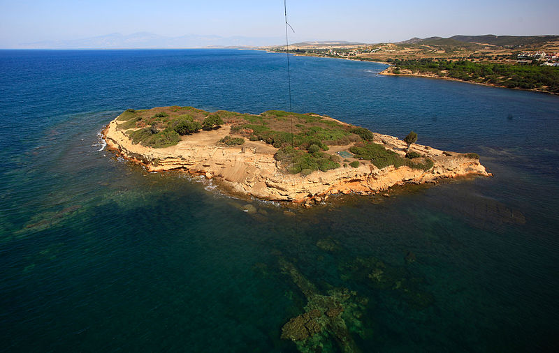 File:Tavşan Adası (Aydın) from the south.jpg