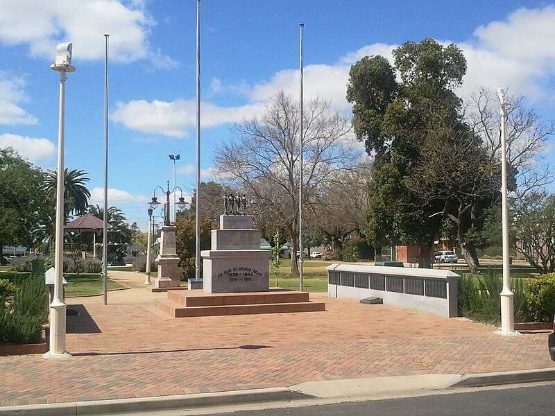 File:Forbes NSW War Memorial.jpg