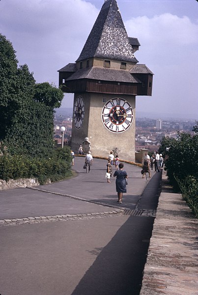 File:Grazer Uhrturm, 1967 02.jpg